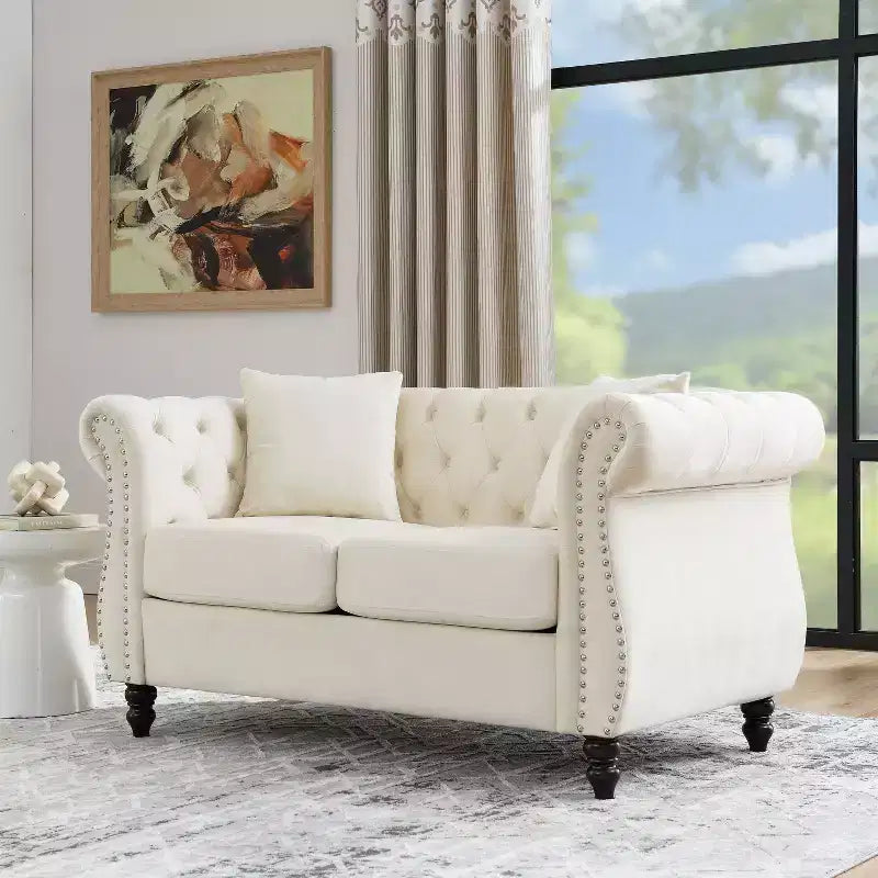 Canapé Chesterfield 58,8 po en velours beige pour salon, canapé 2 places capitonné avec accoudoirs roulés et clous de tapissier pour salon