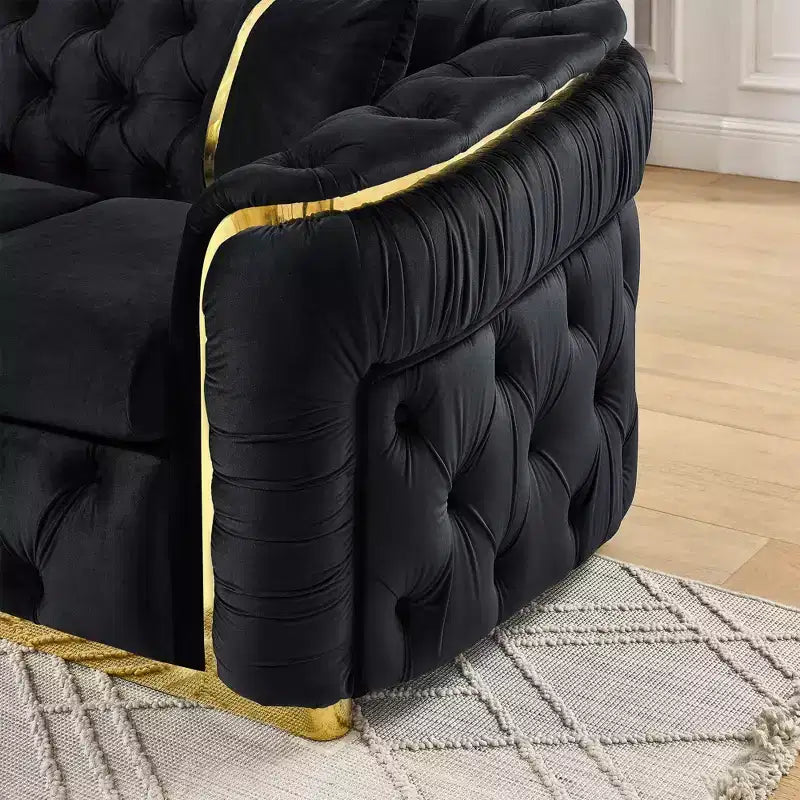 Canapé Chesterfield luxueux 90.6 pouces en velours avec capitonnage à boutons, accents dorés et 2 coussins - velours italien premium 280 g pour salons élégants