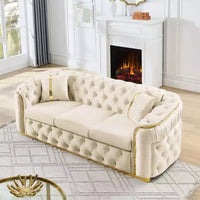 Canapé Chesterfield luxueux 90.6 pouces en velours avec capitonnage à boutons, accents dorés et 2 coussins - velours italien premium 280 g pour salons élégants