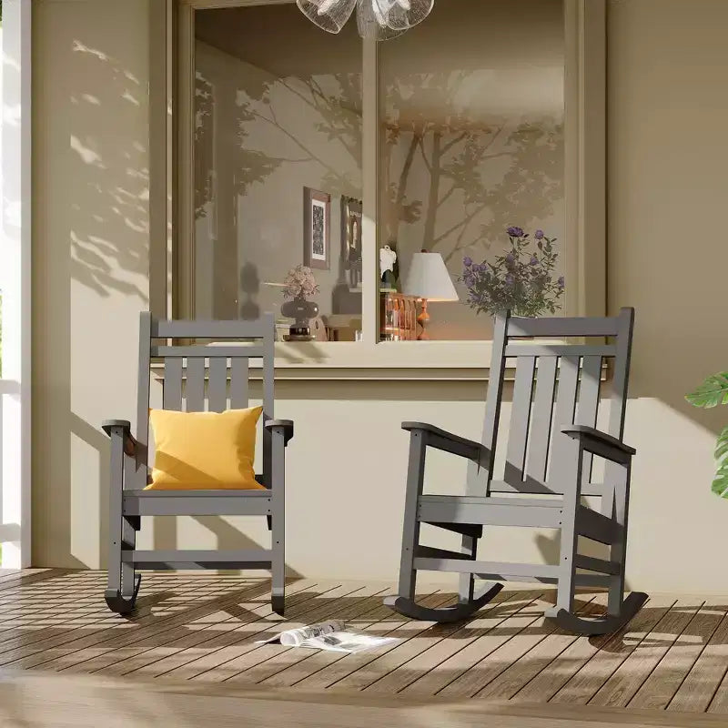 Ensemble de 2 fauteuils à bascule d'extérieur en PEHD tout temps avec dossier haut pour véranda et patio, confort haute résistance, assemblage facile