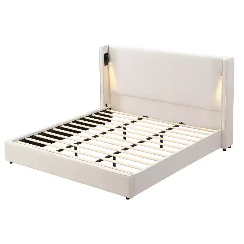 Christopher Knight Home Kanya - Cadre de lit moderne en bois tapissé en lin avec haute tête de lit à oreilles, lampe et port USB
