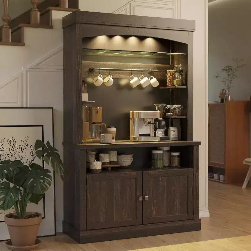 Meuble bar à café 72 style farmhouse avec éclairage LED - buffet desserte haut avec range-vin et étagère en verre, support micro-ondes, garde-manger pour cuisine/salle à manger