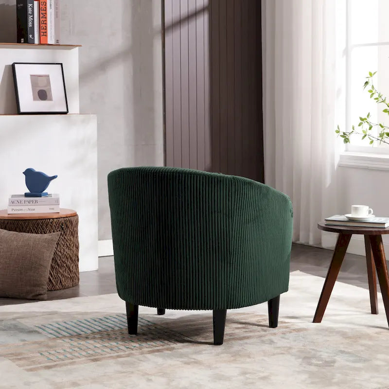 Fauteuil tonneau rembourré Emerald 24.8 avec pieds en bois et oreillers