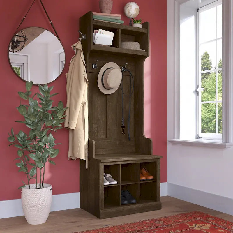 Meuble d'entrée Woodland et petit banc à chaussures avec étagères par Bush Furniture