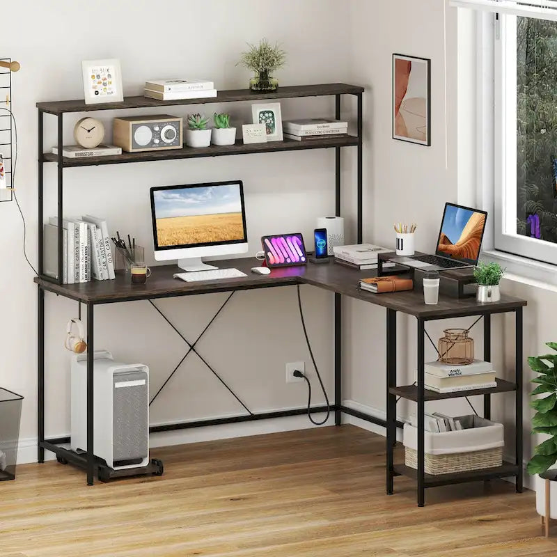 Bureau de jeu en L Costway avec bande LED, prises de courant et hutch - Voir détails