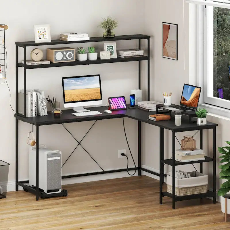 Bureau de jeu en L Costway avec bande LED, prises de courant et hutch - Voir détails