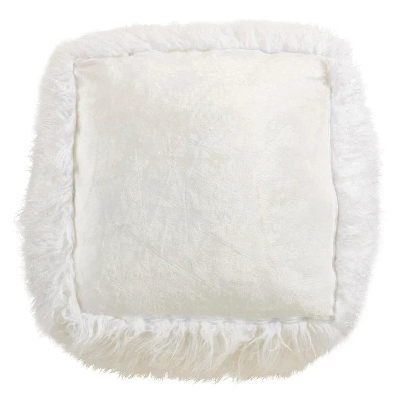 Snug Haven pouf en fausse fourrure