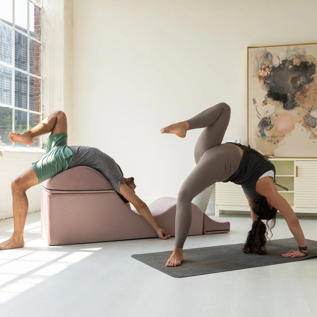 Avana Kami Méridienne convertible / yoga & massage - ottoman 2 en 1 avec fauteuil de yoga escamotable dissimulé, microvelours - N/A