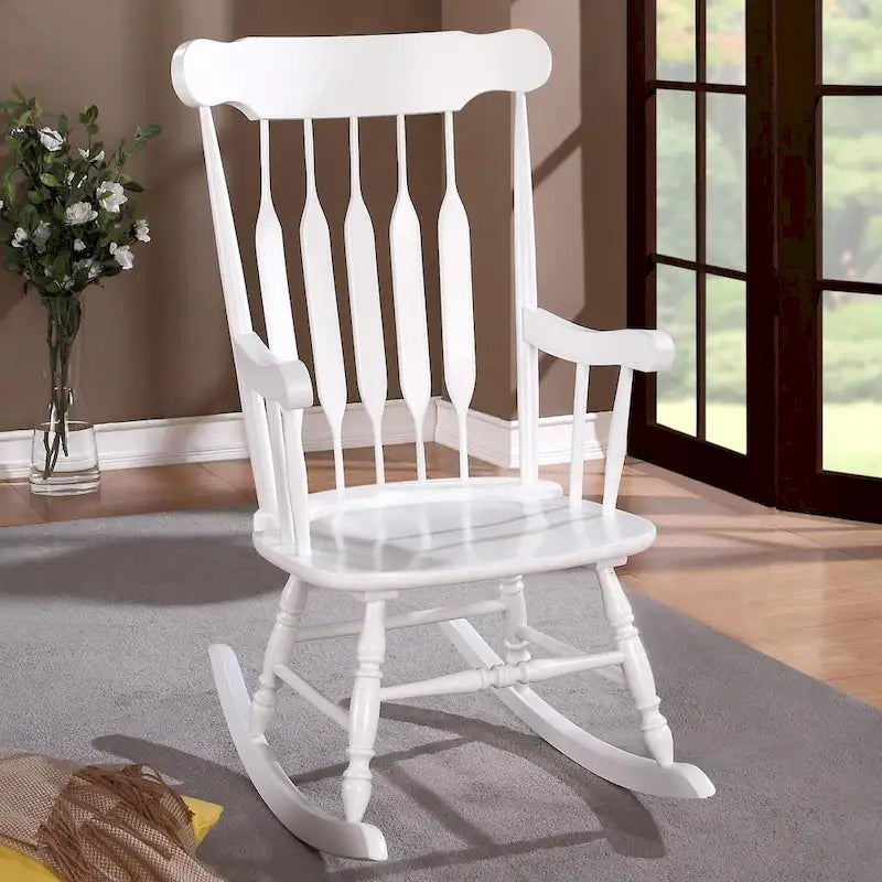 Chaise berçante en bois blanc de style campagnard Windsor