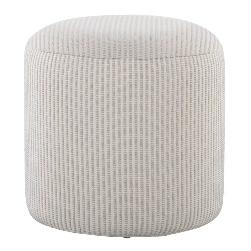 Le pouf rond Alayna 16 de Curated Nomad