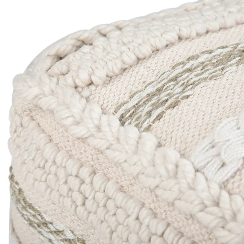 Poufs carrés WYNDENHALL Silva Boho en motif tissé à la main