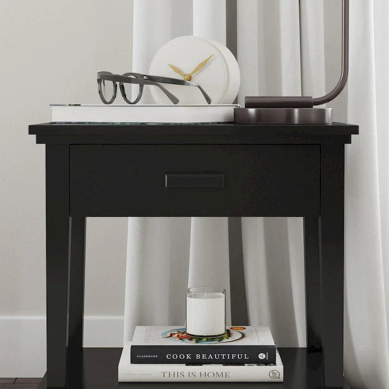 Lit King Oak Park en bois noir et deux tables de nuit