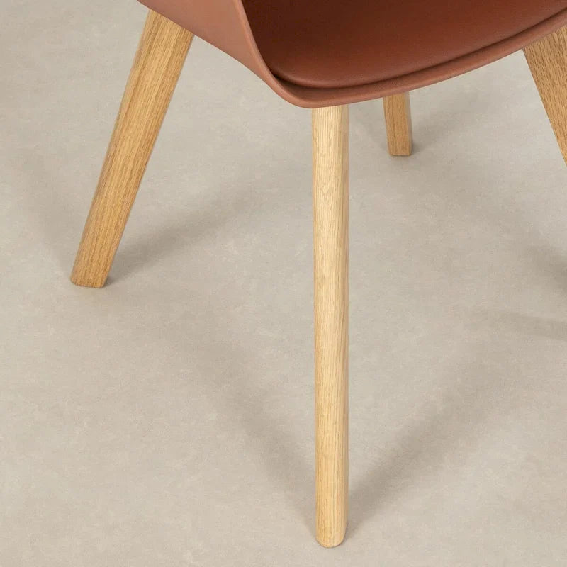 Lot de 2 chaises de salle à manger Flam avec pieds en bois de hêtre