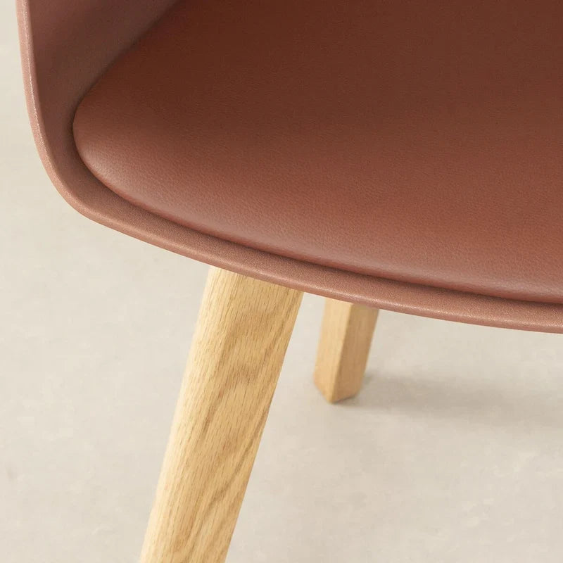 Lot de 2 chaises de salle à manger Flam avec pieds en bois de hêtre